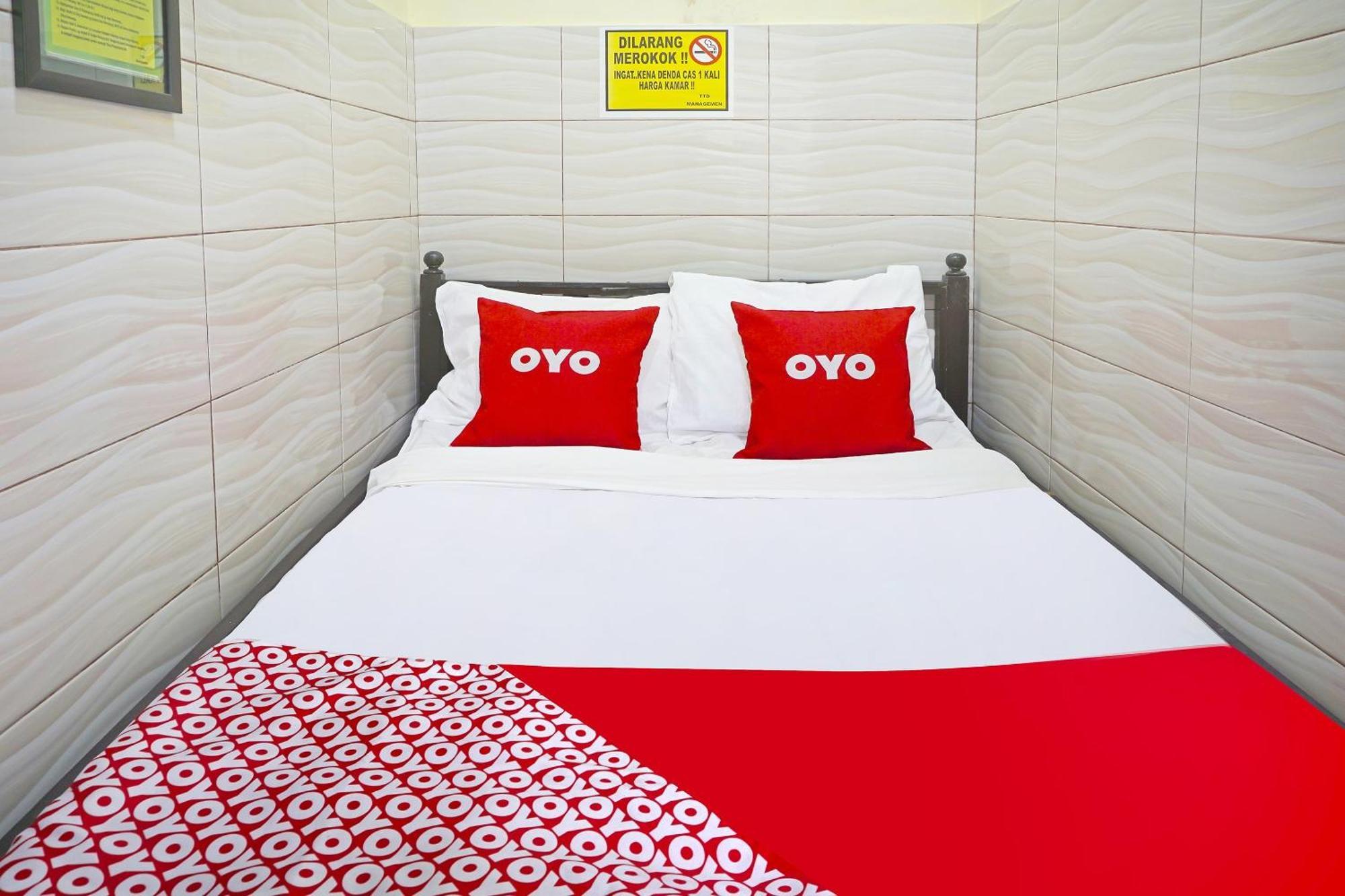 Putih Mulia Homestay Syariah Lumajang Ngoại thất bức ảnh